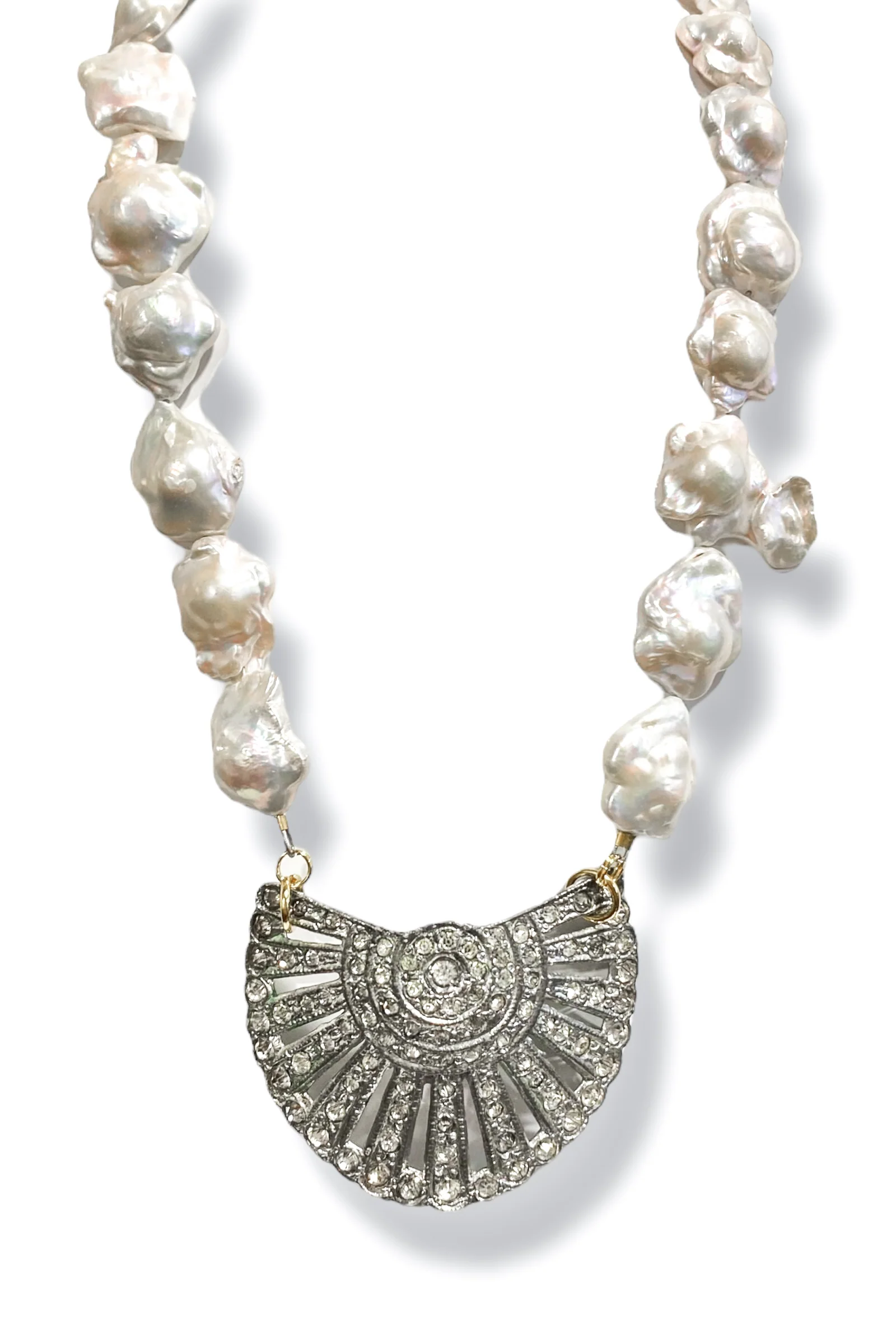 Made in the Deep South 1800s Shoe Clip Baroque Pearl Necklace