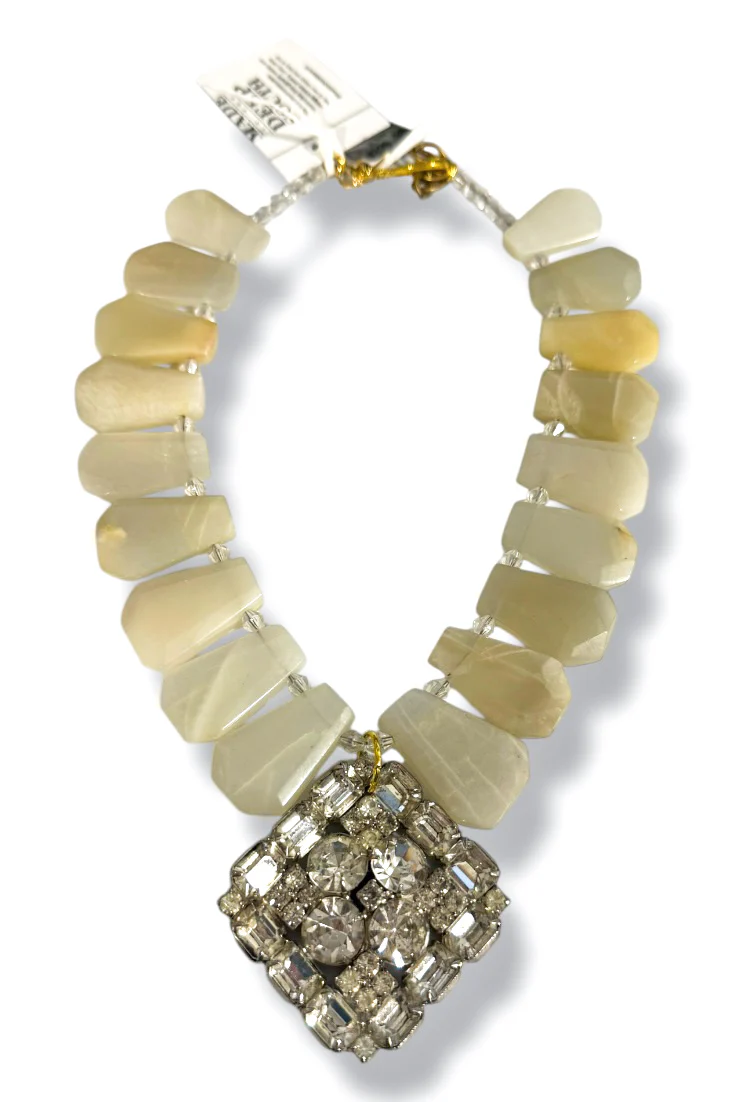 Made In The Deep South 1950s Brooch Necklace