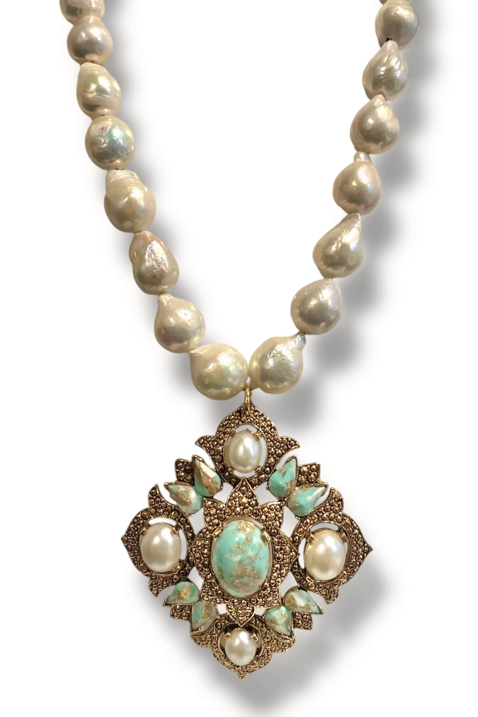 Made in the Deep South 1960s Brooch Baroque Pearl Necklace