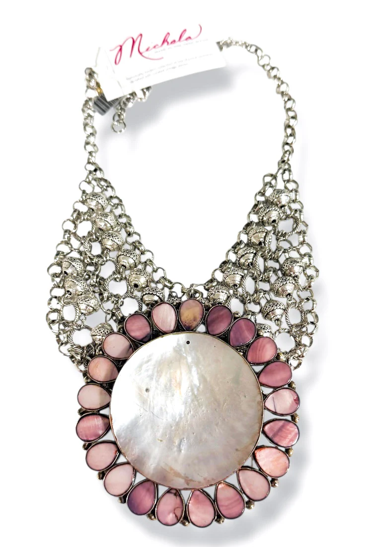 Made in the Deep South 1960s Mother Of Pearl & Shell 1970s Necklace