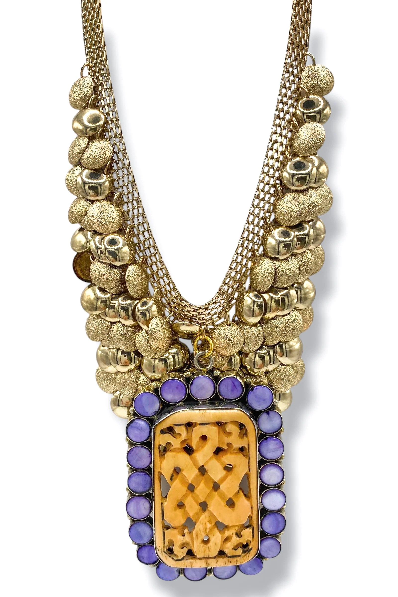 Made In The Deep South 1970s Bone & Mother Of Pearl 1960s Necklace