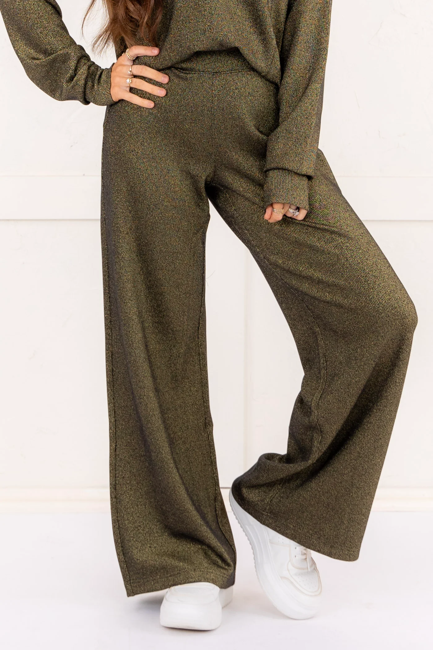 Airessentials Shimmer Wide Leg - Black Gold | SPANX - FINAL SALE