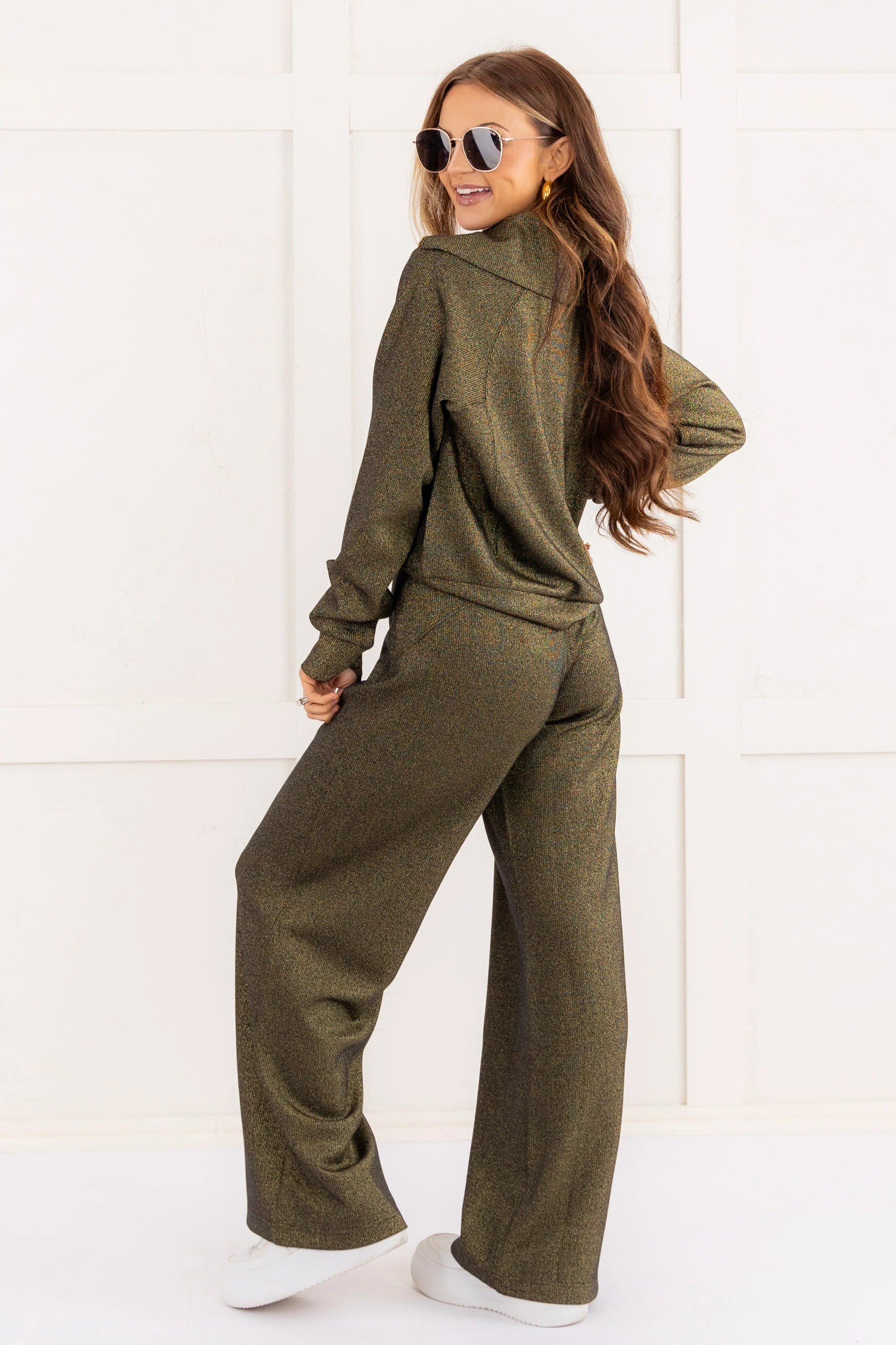 Airessentials Shimmer Wide Leg - Black Gold | SPANX - FINAL SALE - Image 5