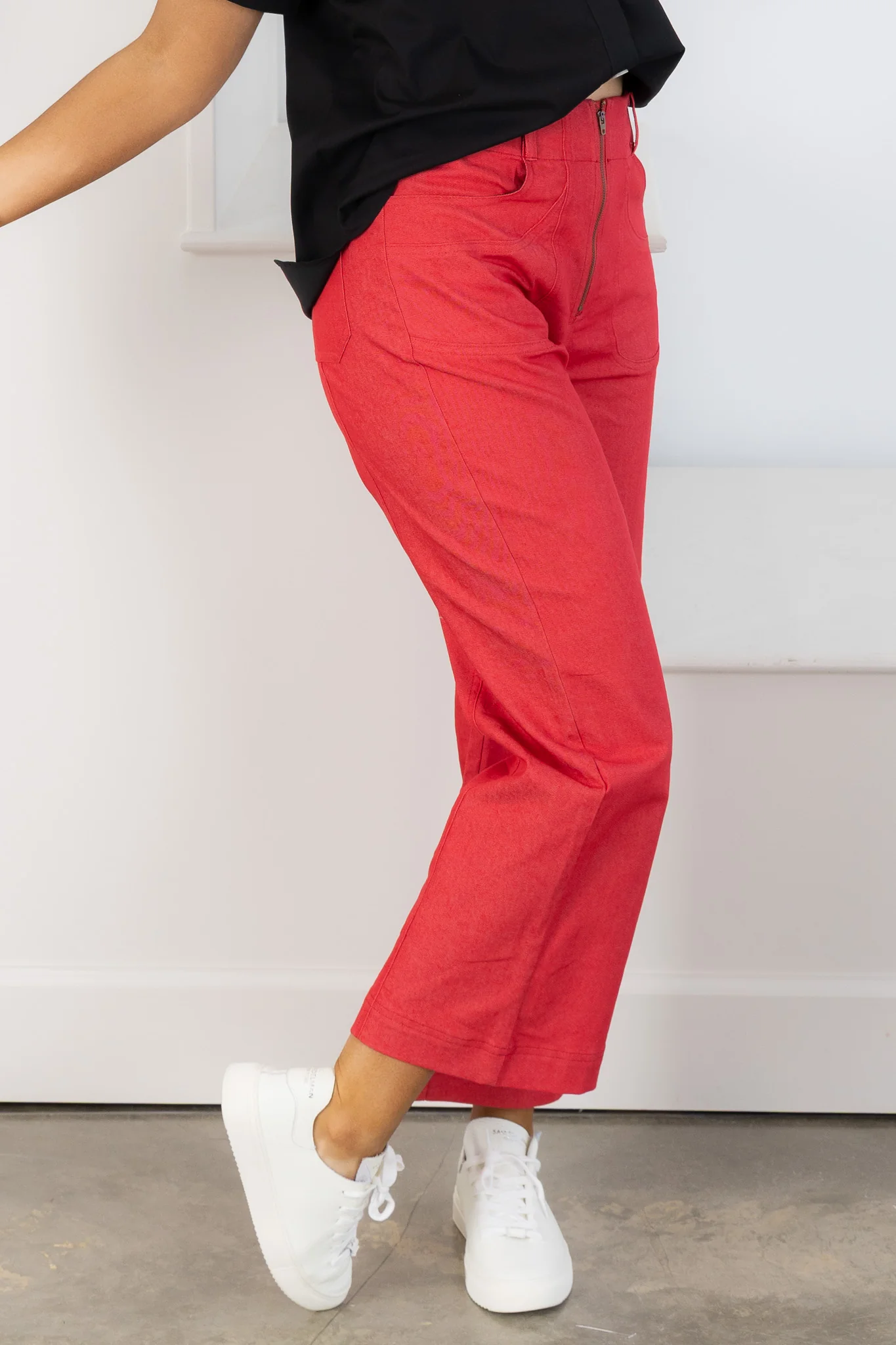 Nora Red Cropped Ankle Pant - Image 4