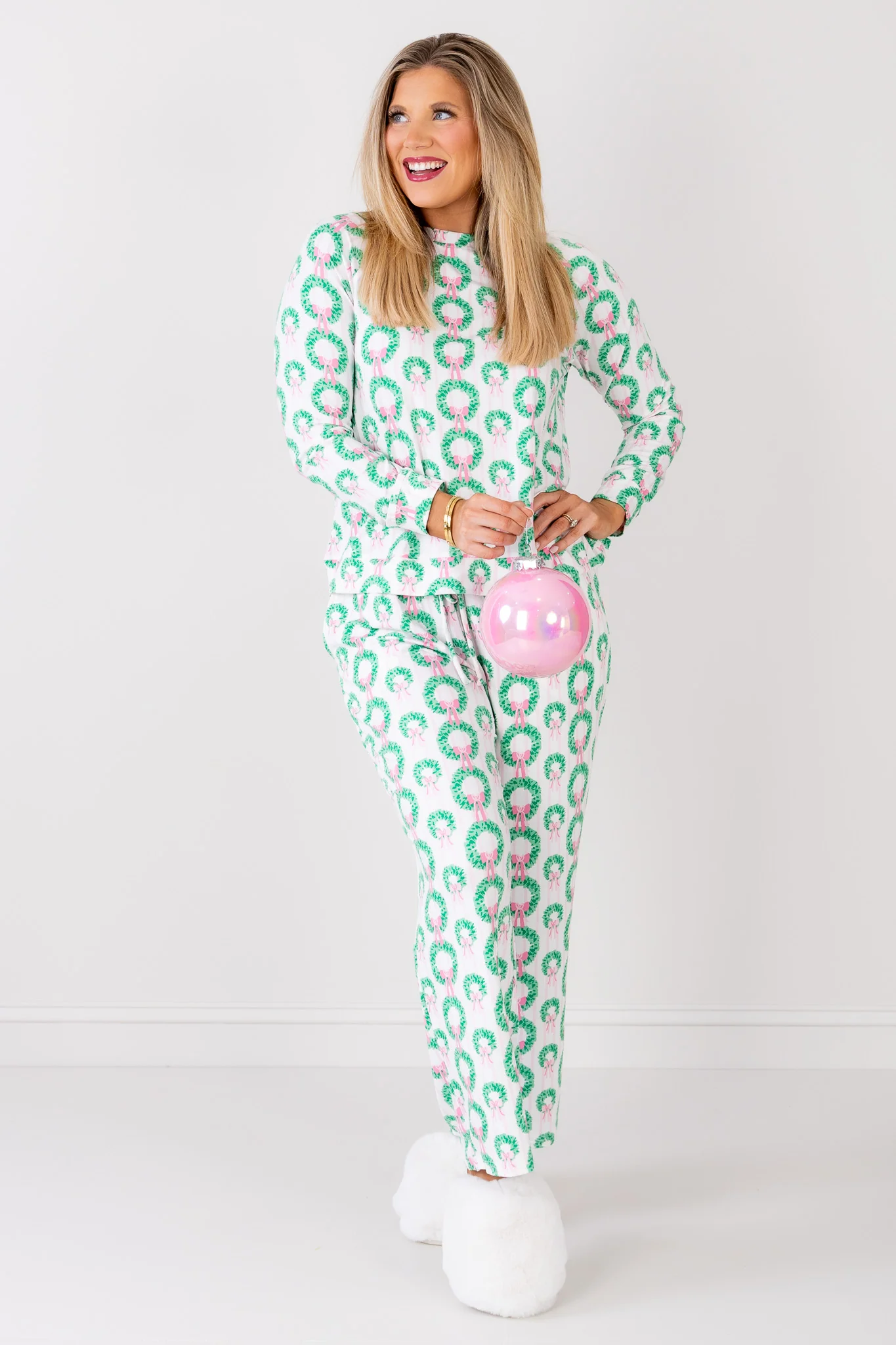 Annie Rosy Wreaths Pajama Set - Image 3