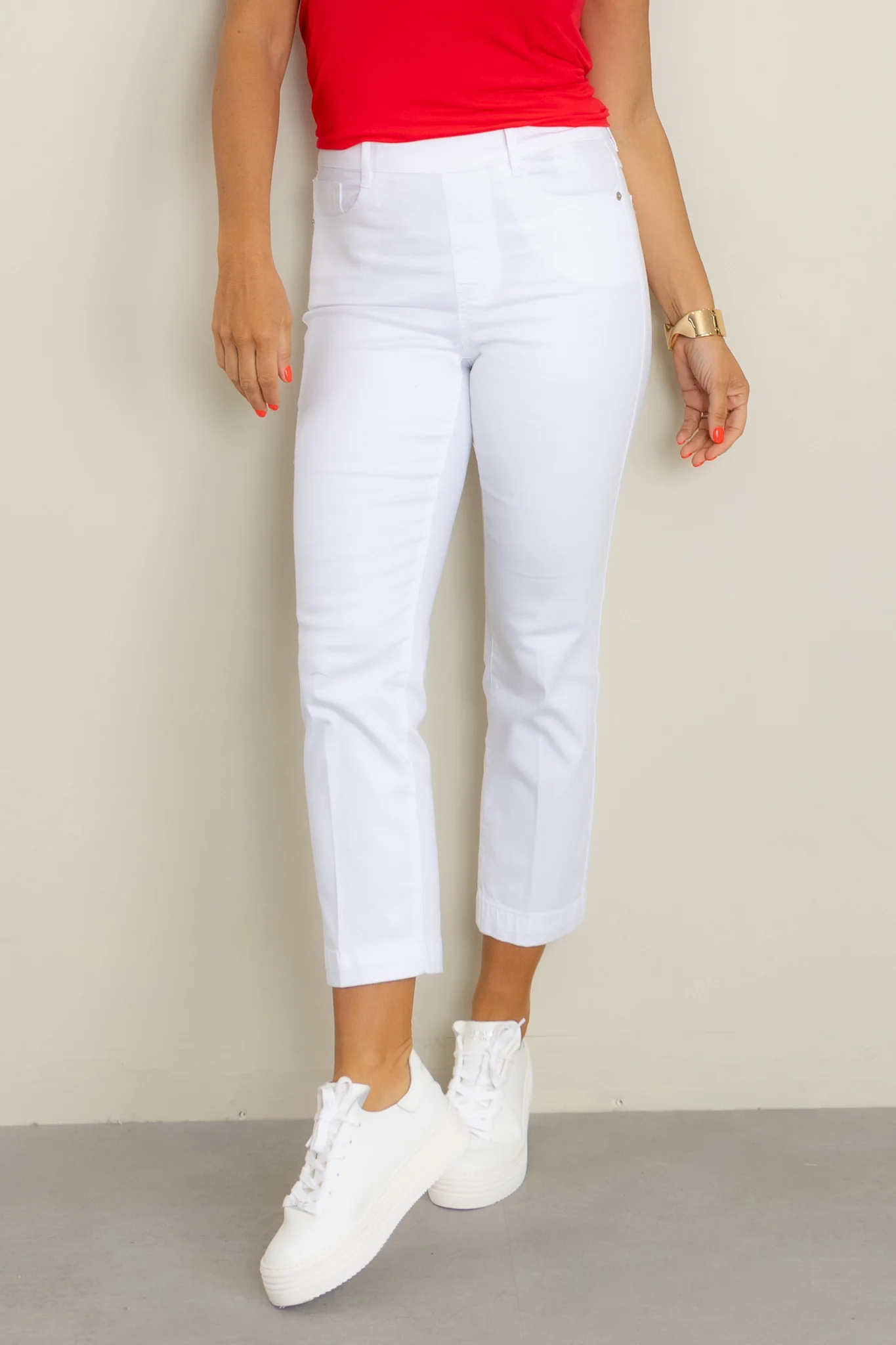 Tribal Audrey Pull On White Straight Crop Jean