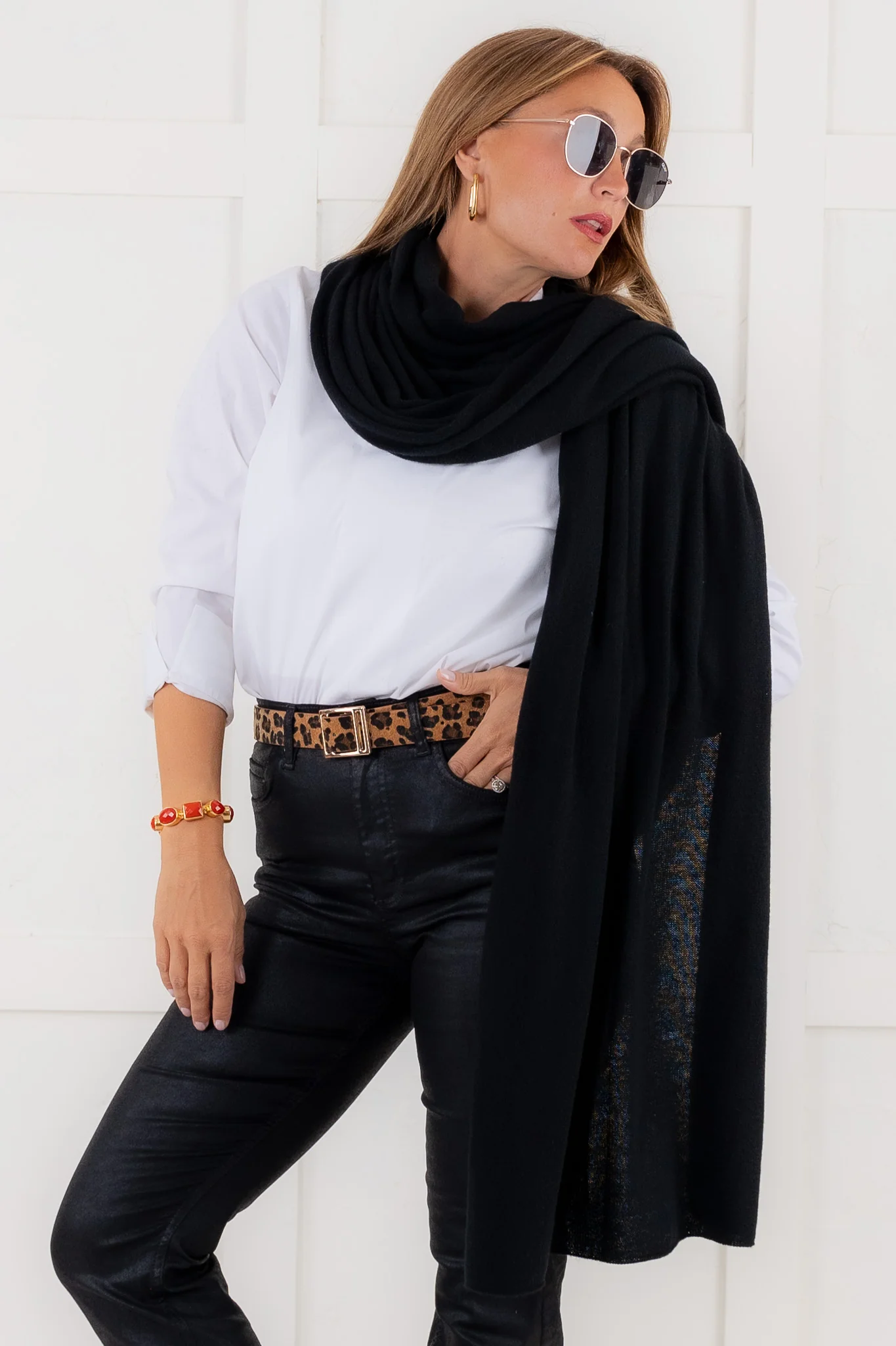 The Perfect Knit Cashmere Wrap - Black - Image 2