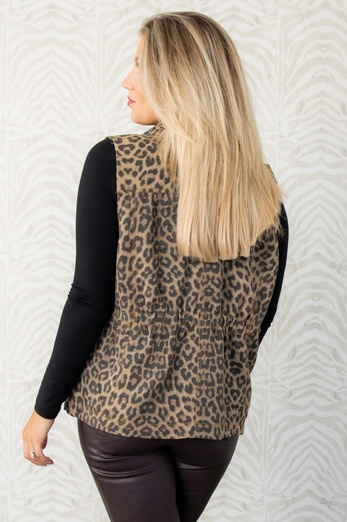 Never Again Cedar Leopard Print Sleeveless Vest - Image 6