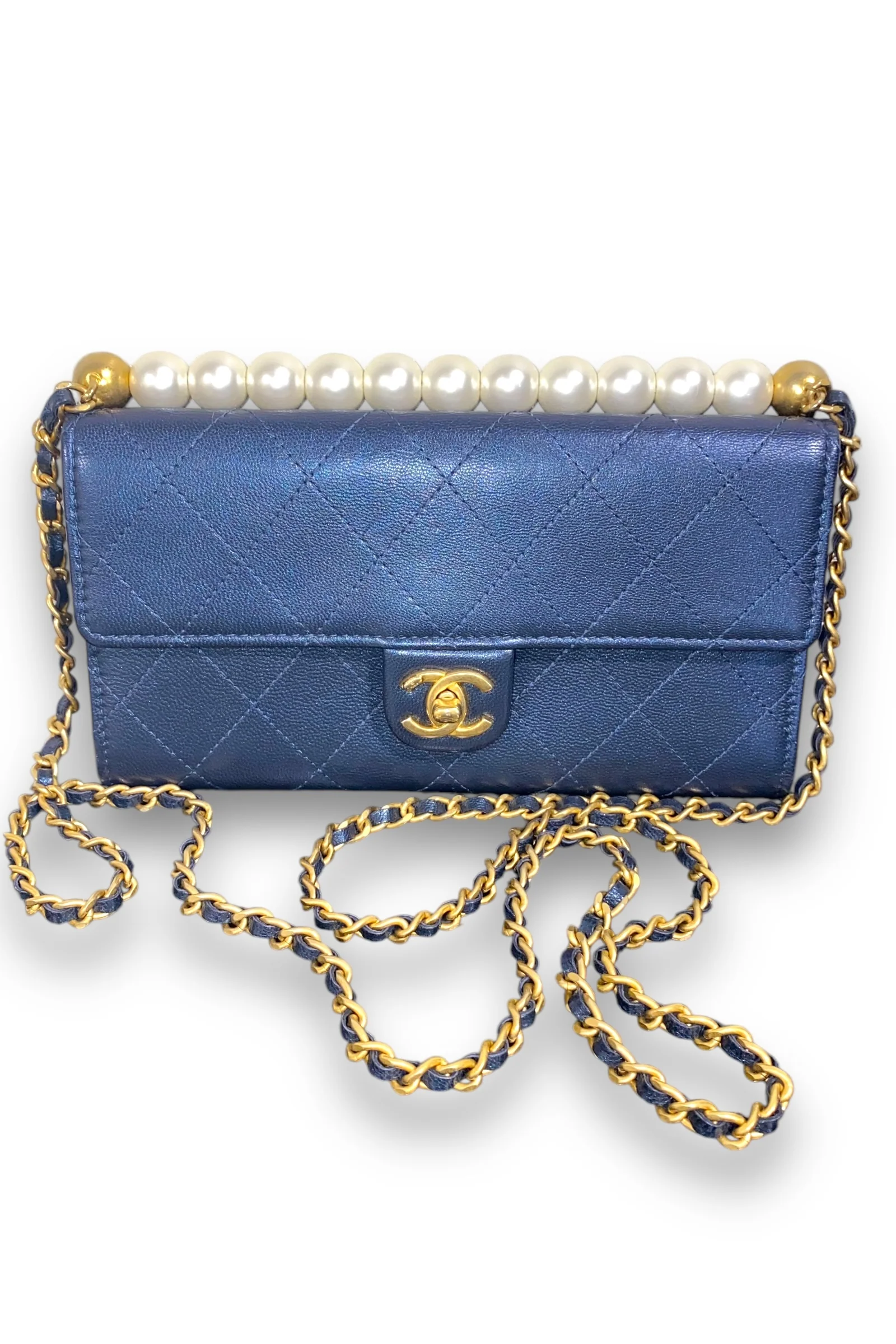 Chanel Chic Pearls Clutch w/Chain Quilted Goatskin