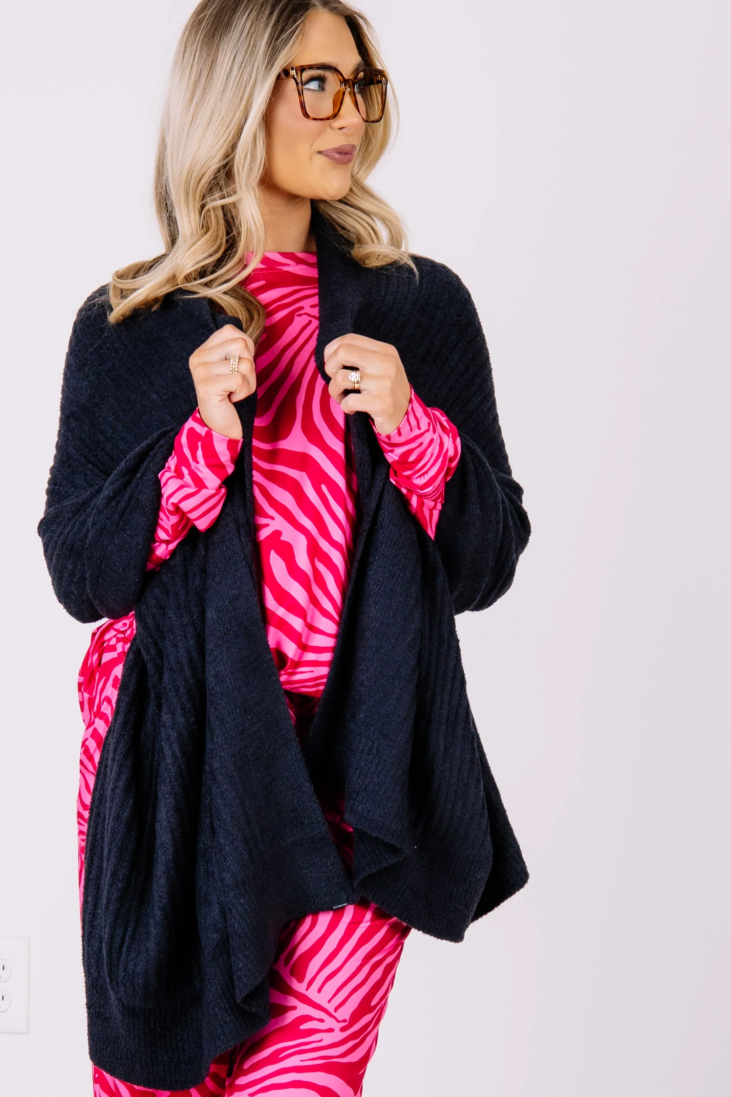 Barefoot Dreams Cozy Chic Lite Heathered Black Travel Shawl