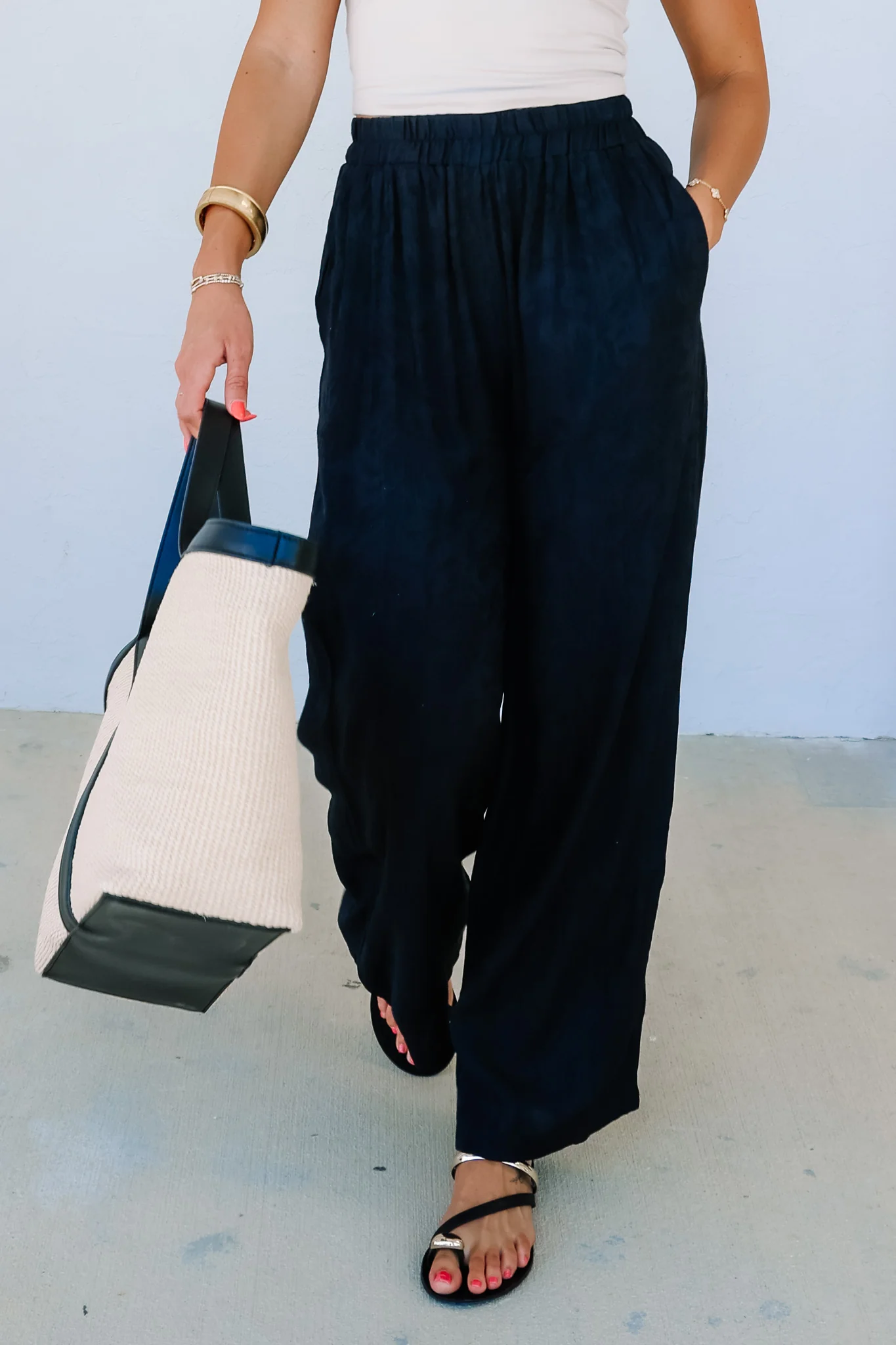 Sloane Black Wide Leg Pant - Image 2