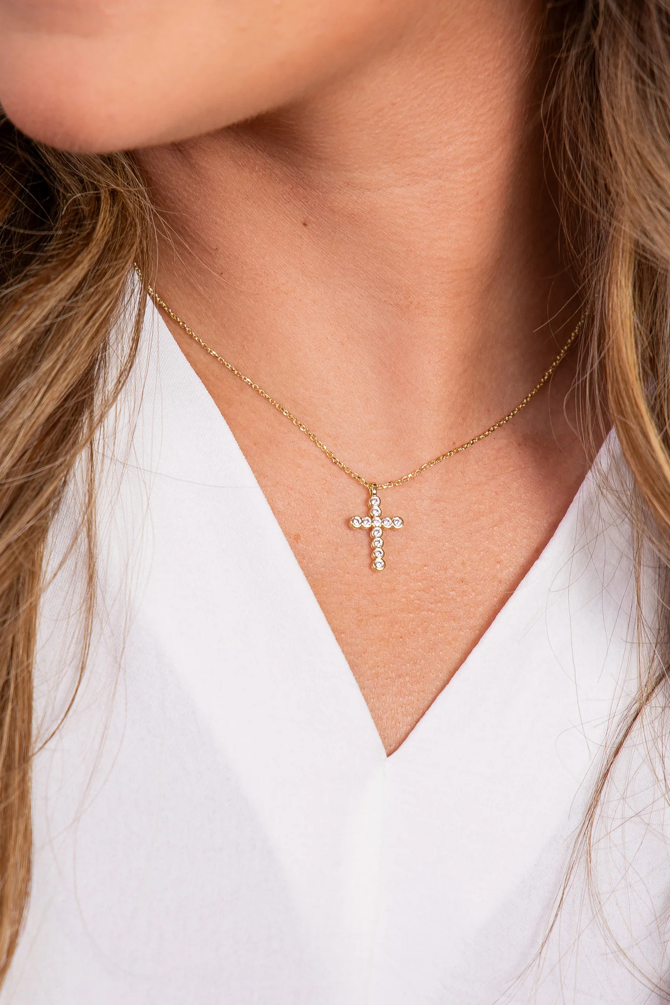 Cross Crystal Pendant Boxed - Gold White Cz | Kendra Scott - Image 3