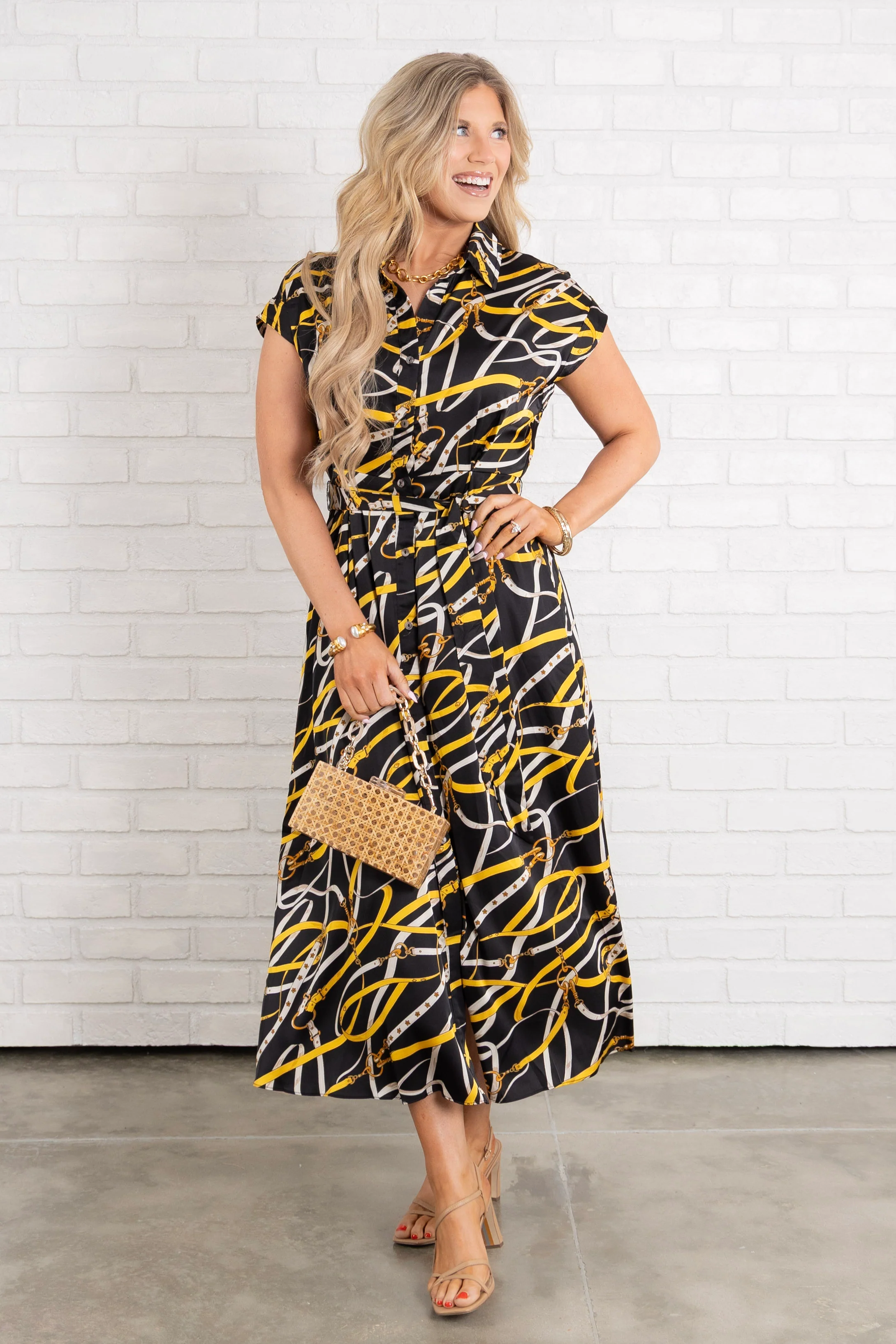 Yellow Brick Road Printed Black Short Sleeve Midi Dress - Image 5