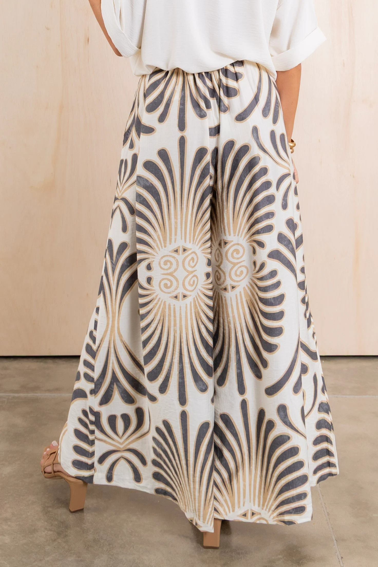 Triumph Grey Abstract Print Wide Leg Pants - Image 3