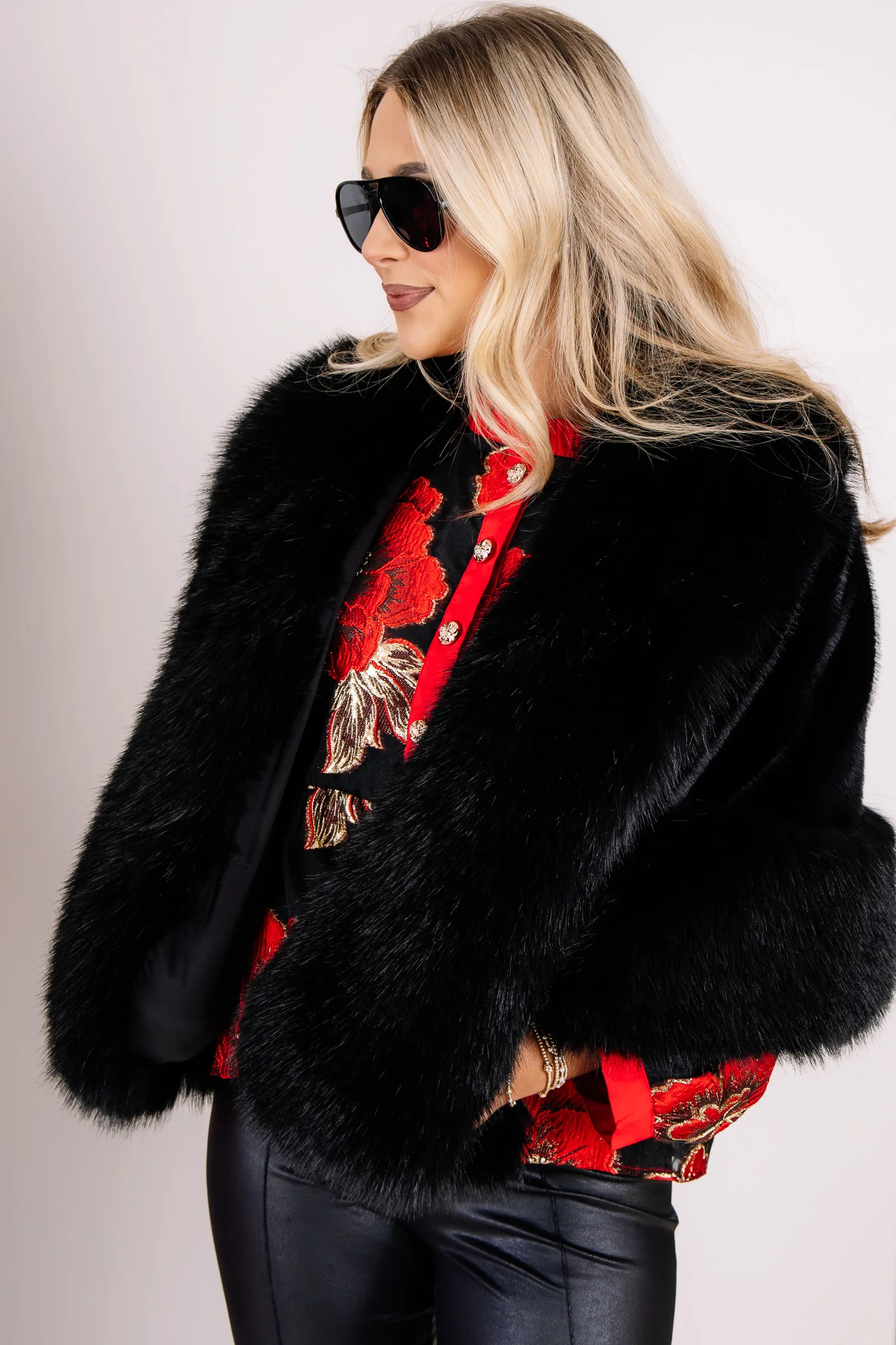 Tammy Full Shoulder Wrap - Image 6