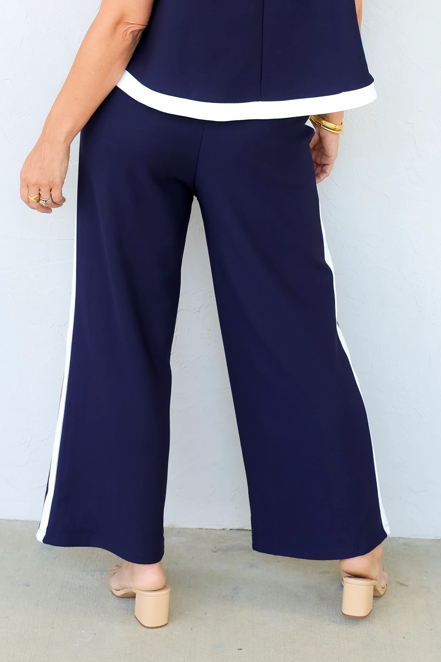 Sunny Muse Navy Wide Leg Pant - Image 3
