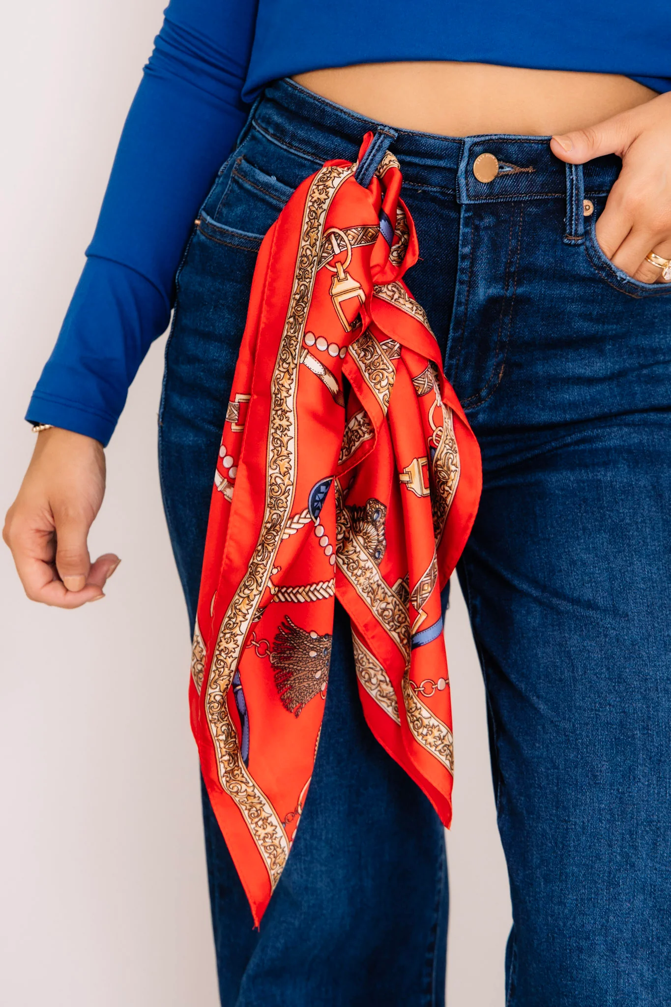 Knock Out Horsebit Chain & Tassel Print Square Scarf - Image 2