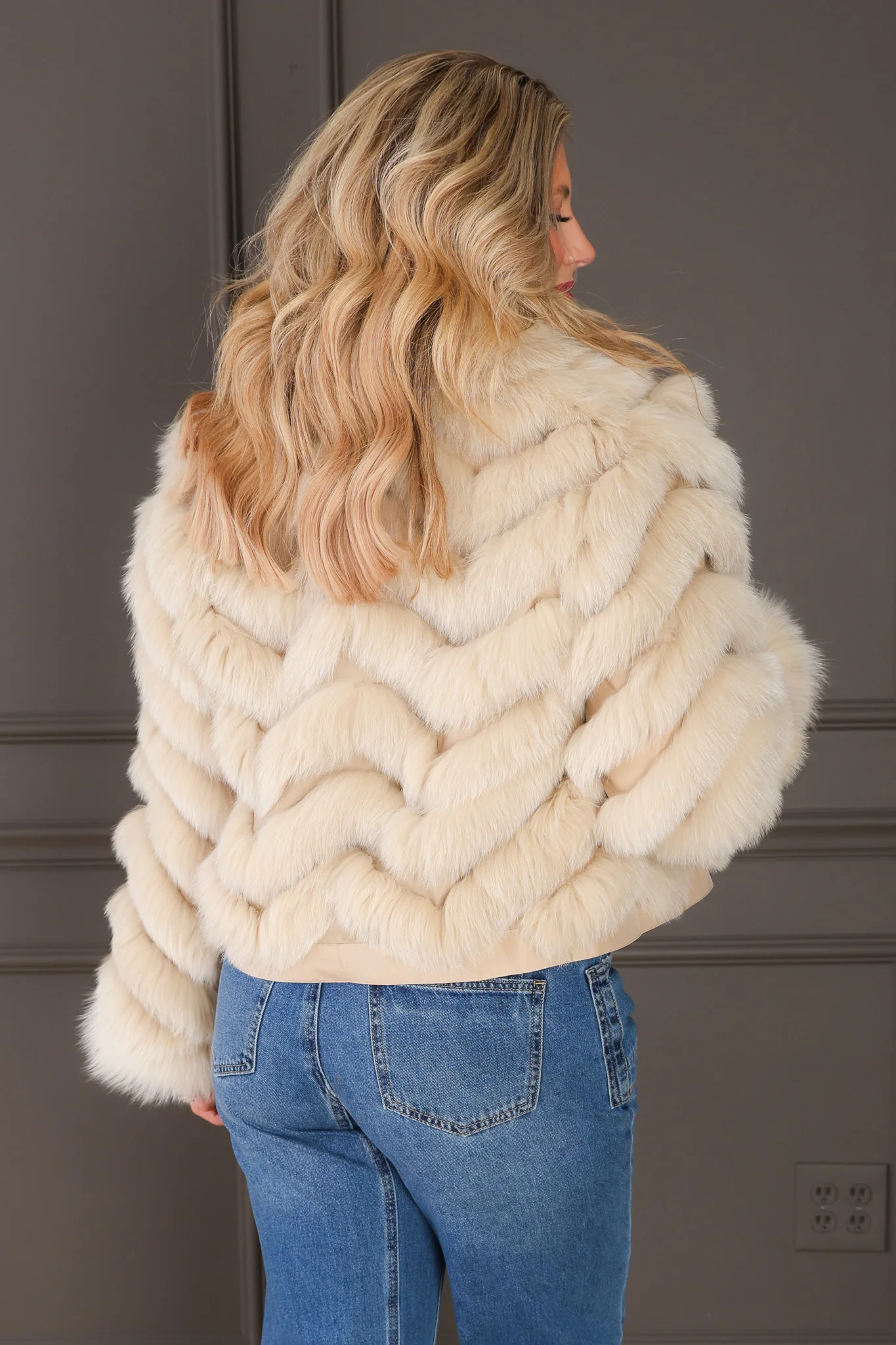 Winter Park Irish Cream Reversible Silk & Fox Fur Jacket - Image 8