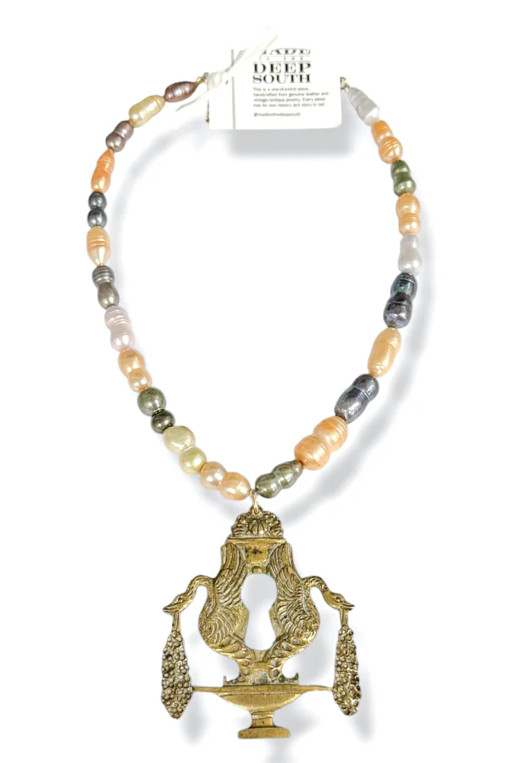 Made In The Deep South 1800s Pendant Baroque Pearl Necklace
