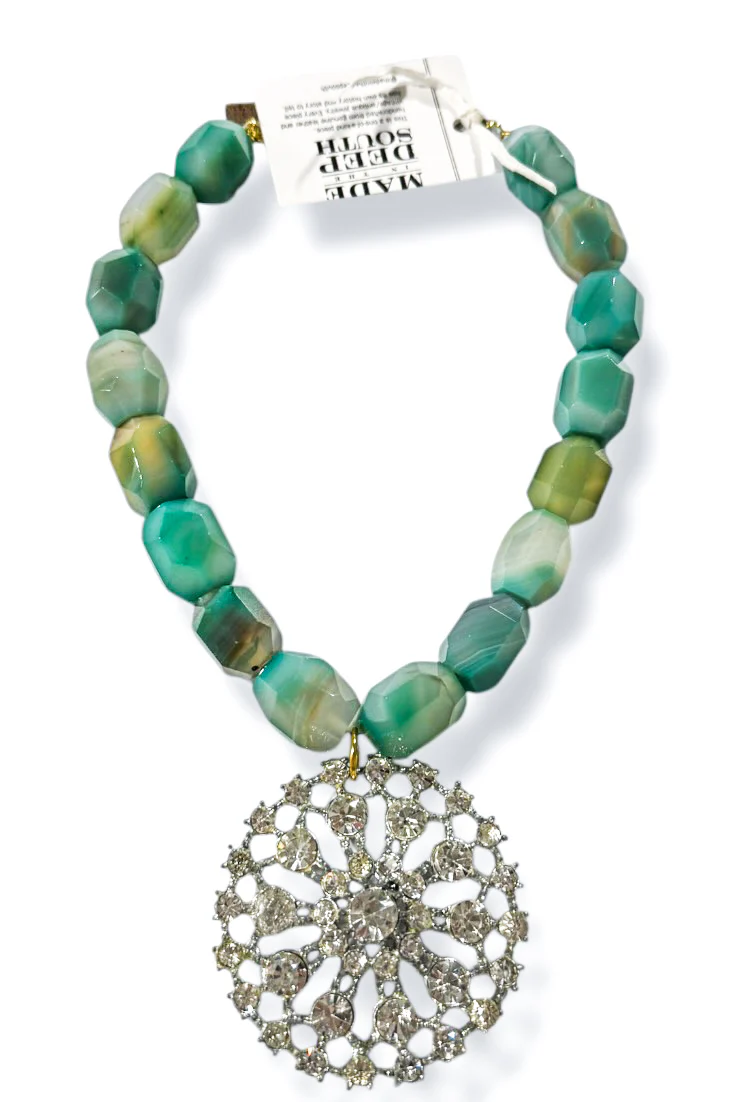 Made in the Deep South 1960s Brooch Agate Bead Necklace