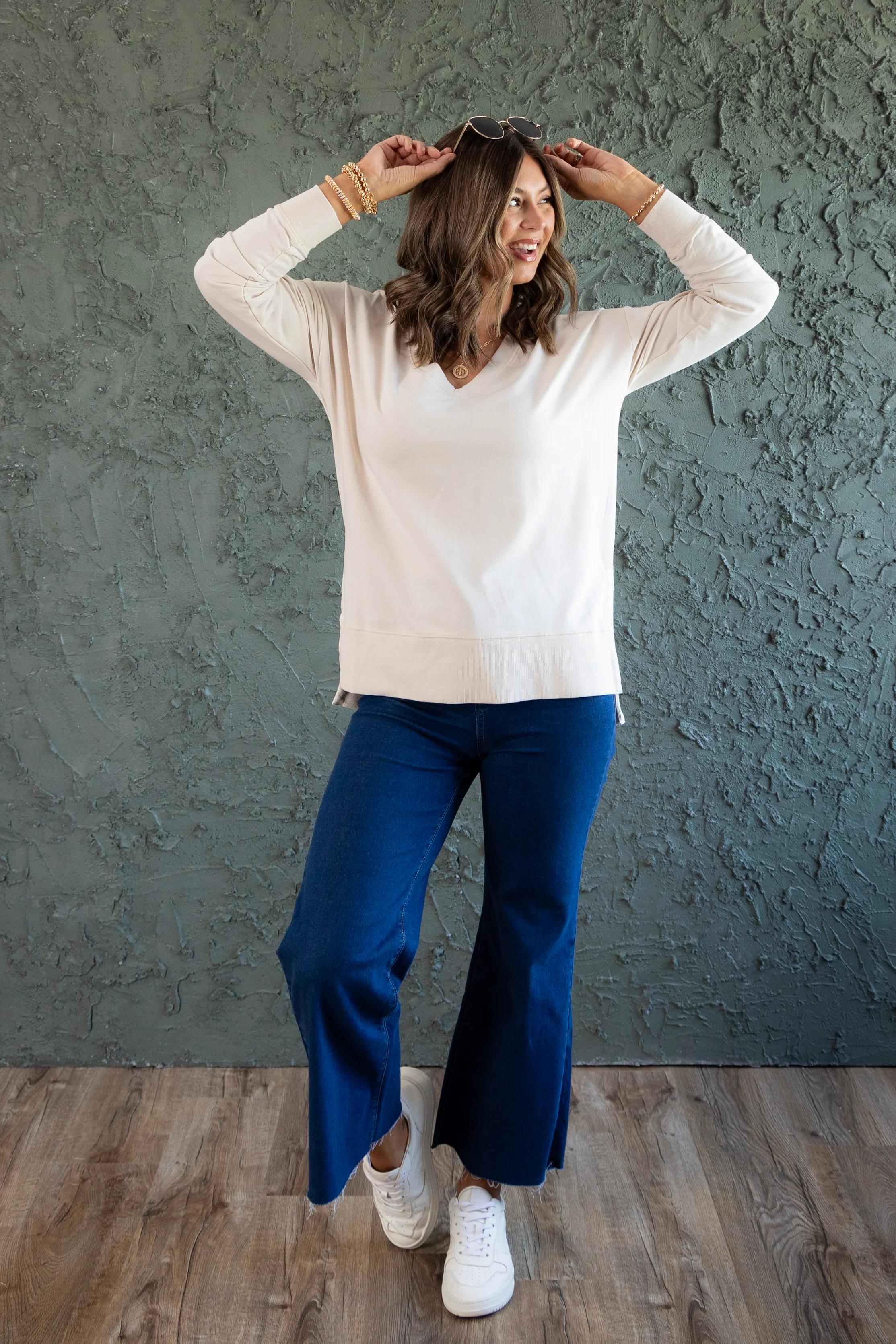 Modern V-Neck Weekender - Fossil | Z Supply - SALE - Image 2