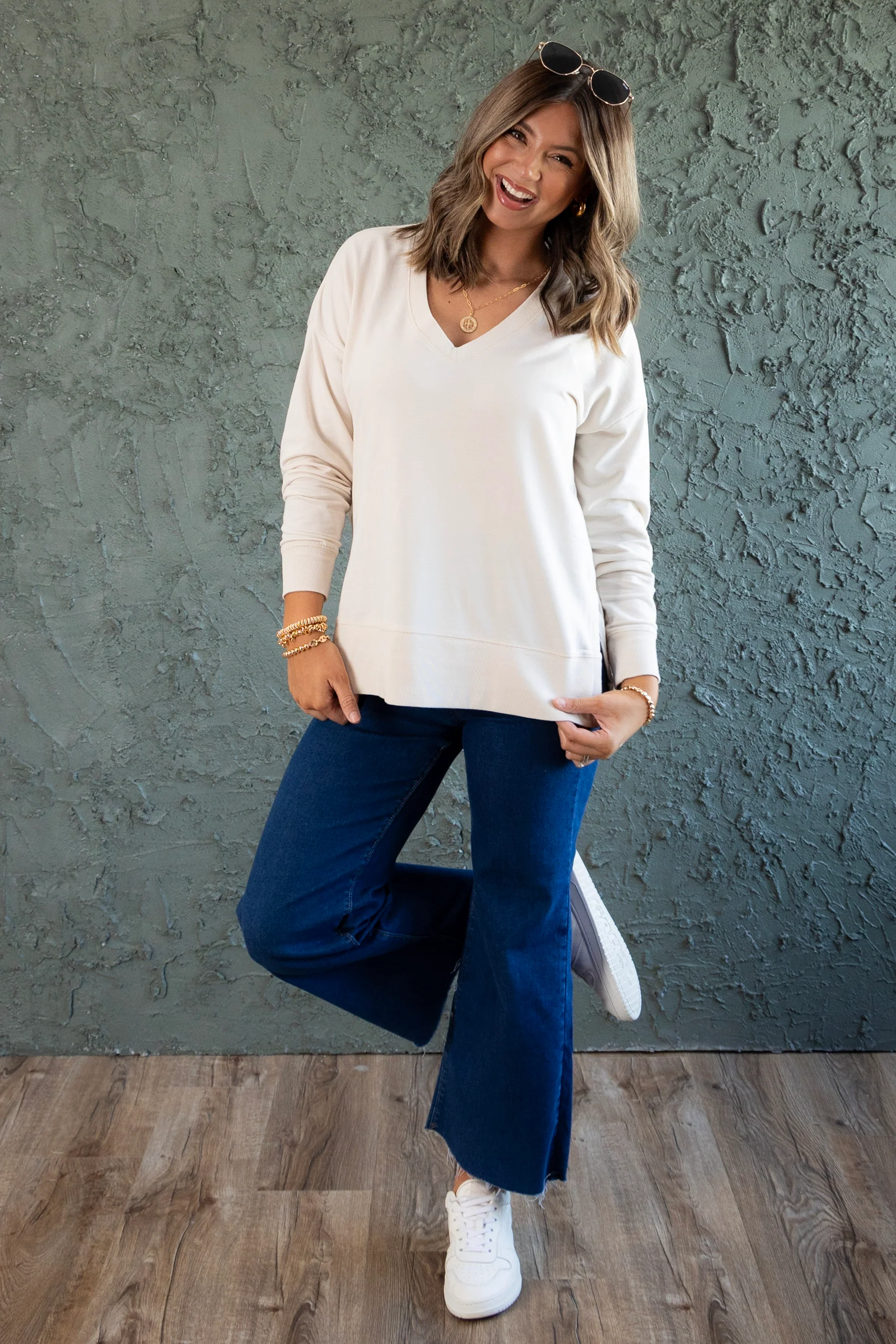 Modern V-Neck Weekender - Fossil | Z Supply - SALE - Image 4
