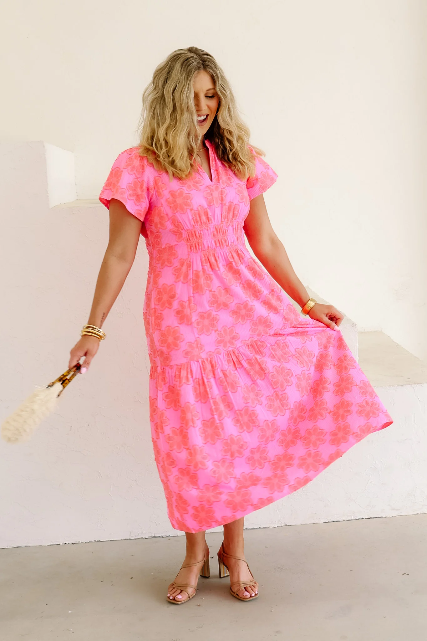 Daisy Mae Pink Short Sleeve Midi Dress - Image 4