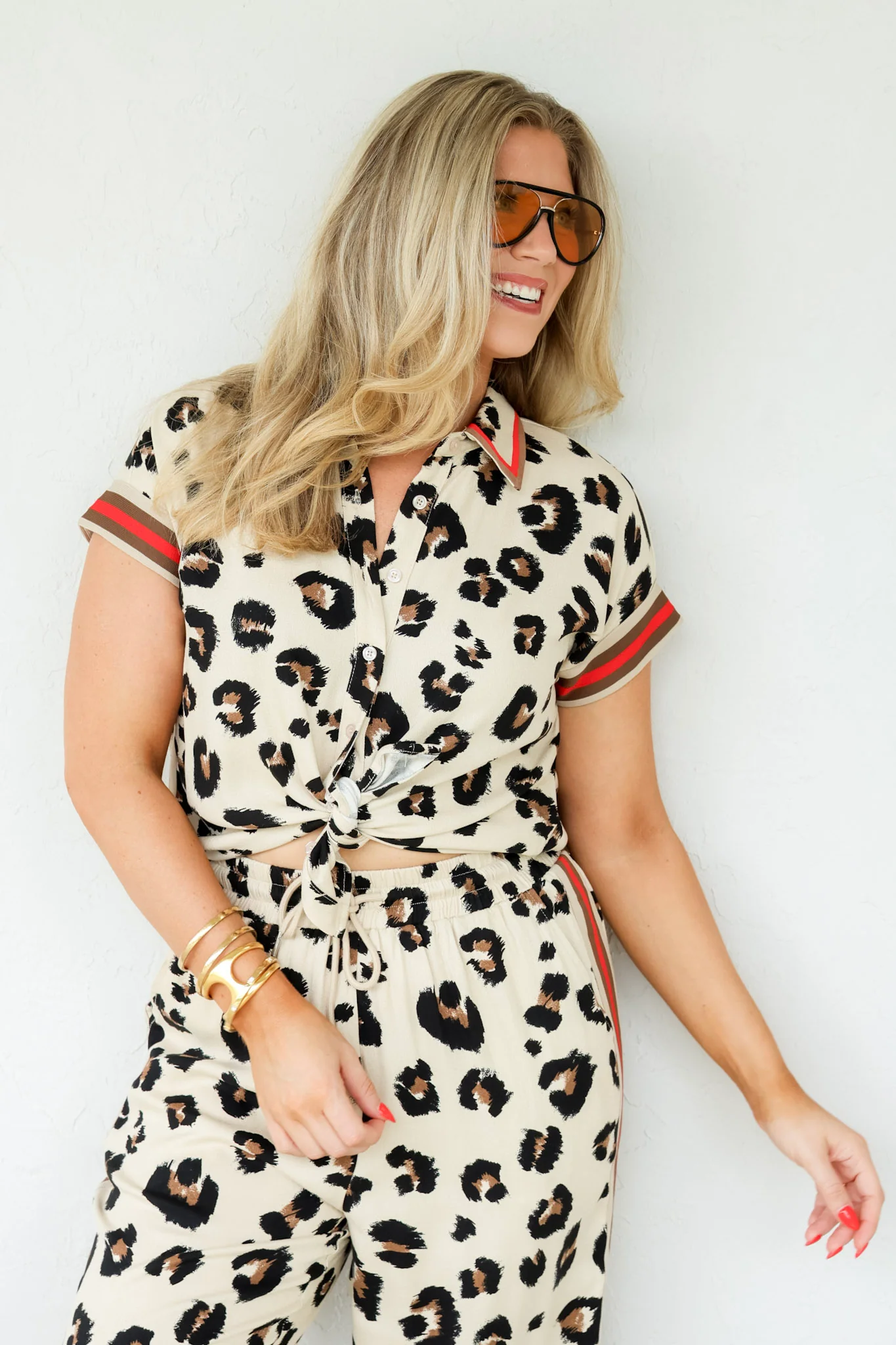 Bella Red & Animal Printed Short Sleeve Top - Image 2