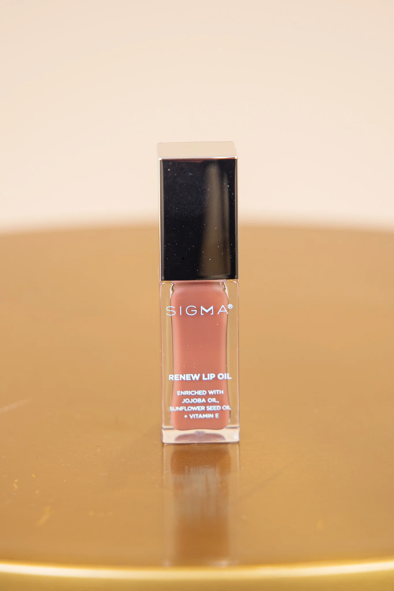 SIGMA Renew Lip Oil in Tint - Image 4