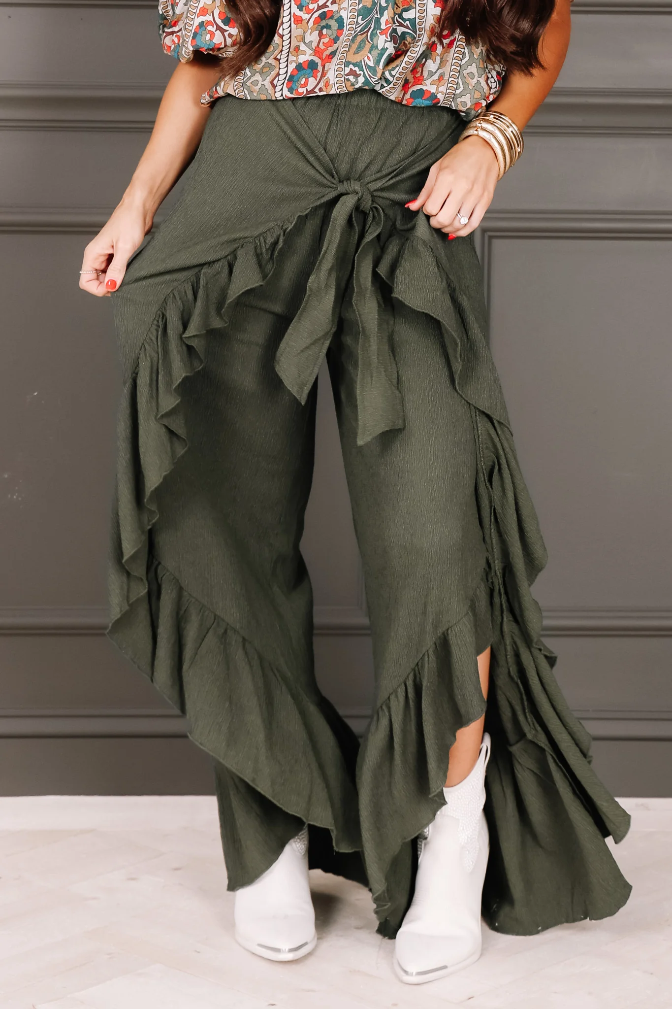Zoe Olive Wide Leg Pant - Image 3