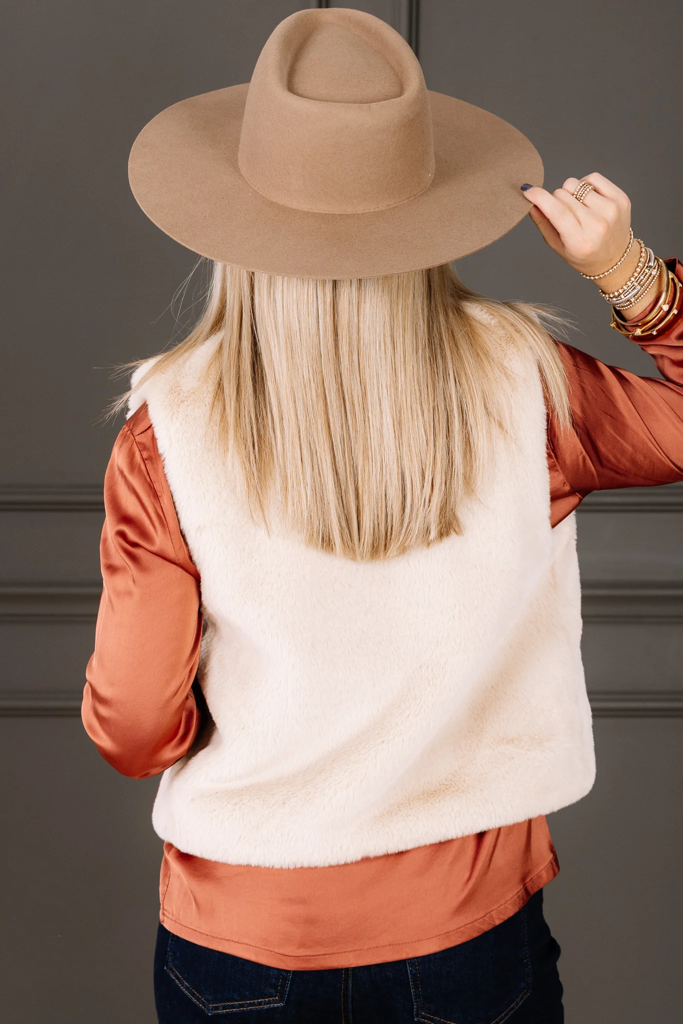 Molly Bracken Beige Faux Fur Vest - Image 5