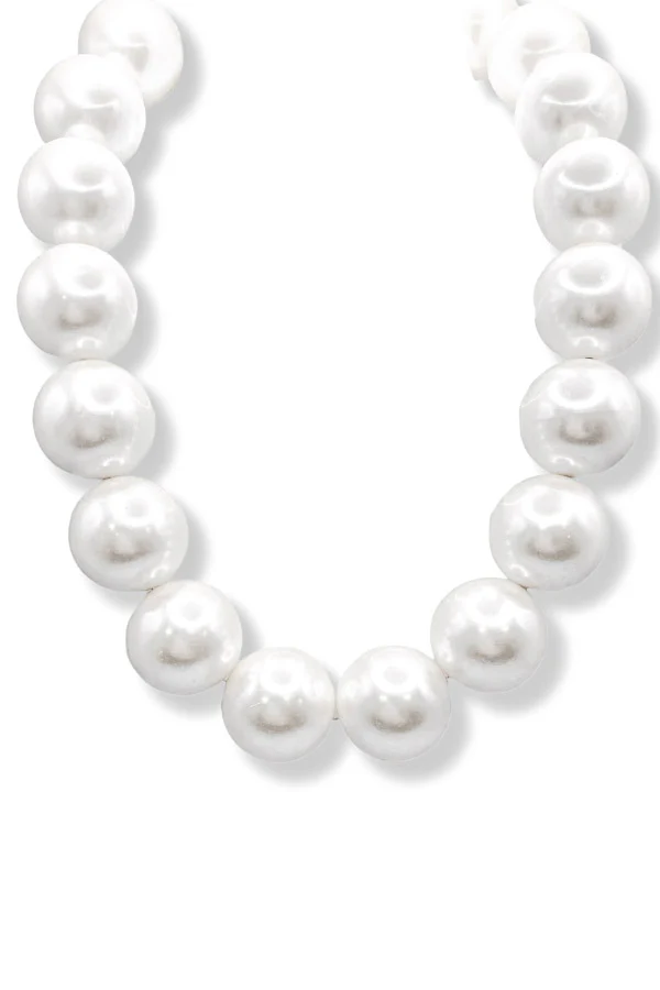 Yochi Tammy’s Holiday Pearl Necklace