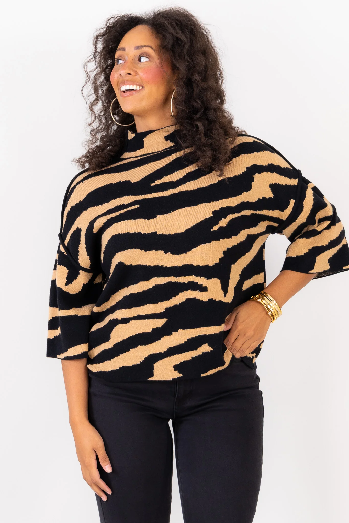 Pamela Tan & Black Tiger Short Sleeve Sweater - Image 2