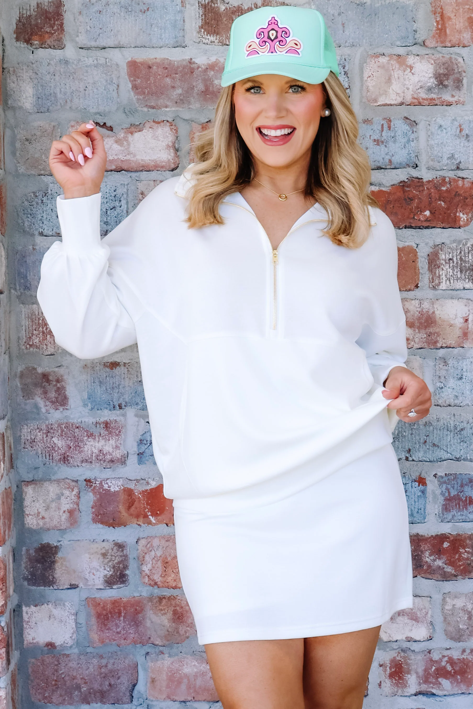 TWT®  Keep It Moving White Half Zip Long Sleeve Sweatshirt
